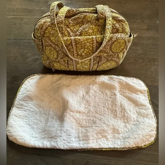 Vera Bradley diaper bag/ changing pad or weekender bag - Picture 1 of 10